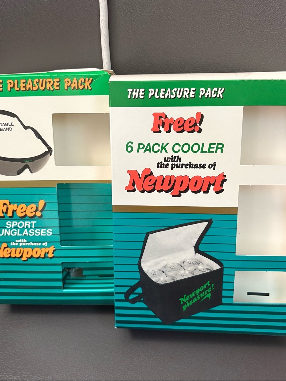 Vintage Newport Pleasure
Pack 6 Pack Cooler and Sports glasses black